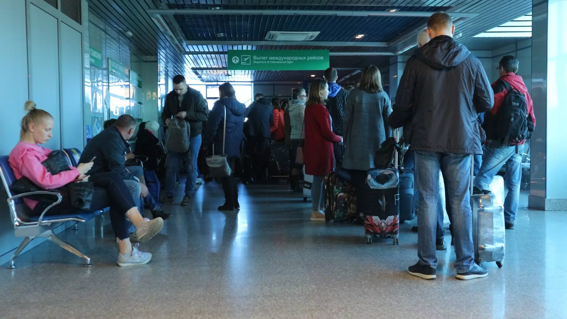 10-летнего екатеринбуржца не пустили на рейс в Дубай из-за ошибки в паспорте