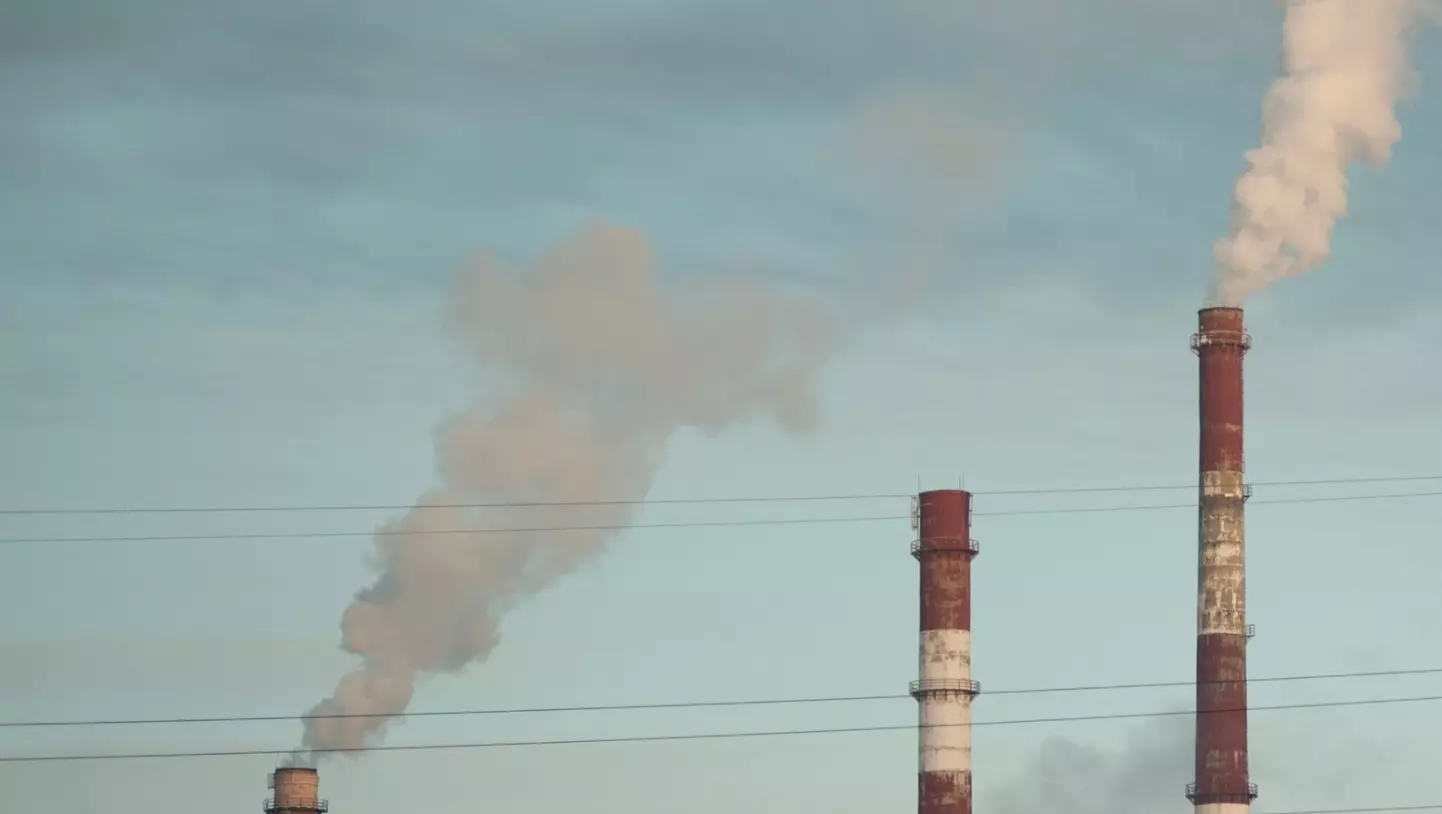 В Нижнем Тагиле два дня фиксировали превышение выбросов сероводорода в воздух